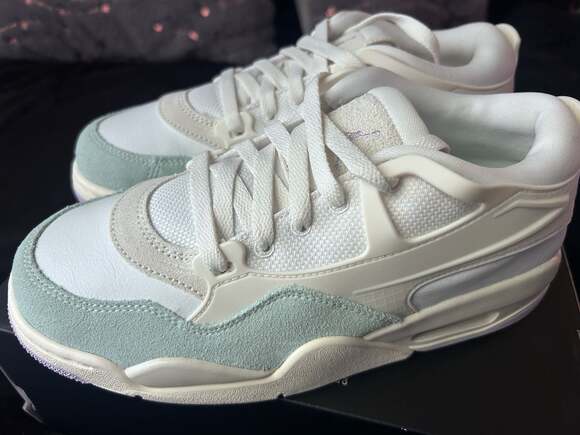 New Nike Women's Air Jordan 4 RM 'Sail/Doll' IB7408-133 size 7.5 - Picture 3 of 8